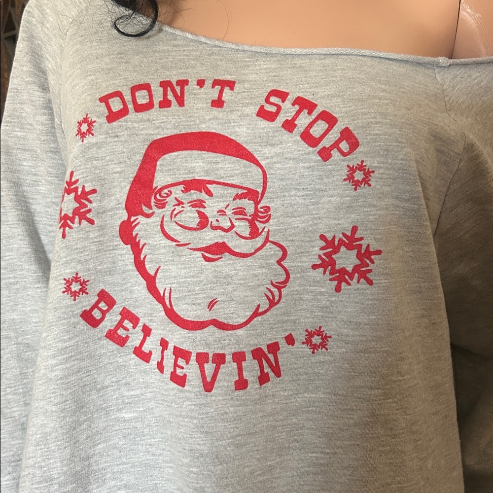 NWOT FOREVER TRENDY SANTA TOP XXL - Picture 2 of 8
